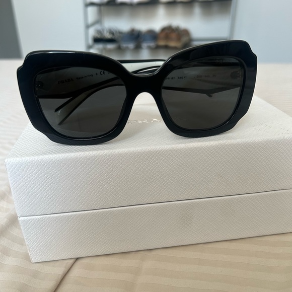PRADA PR 16Y6F Sunglasses - Picture 6 of 7